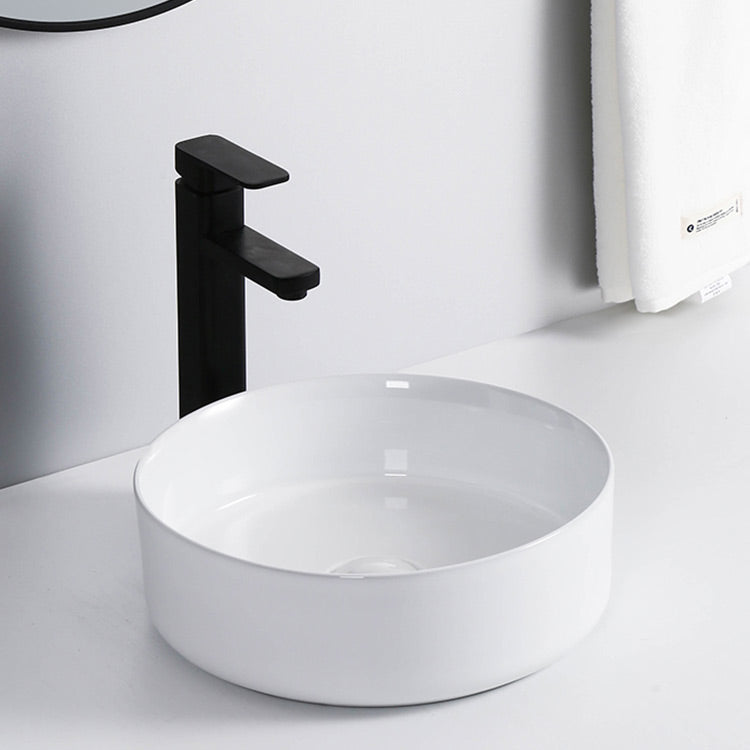 WG41 Gloss White Basin