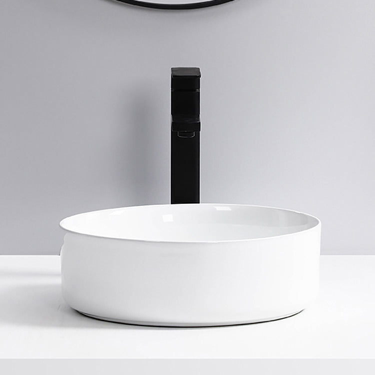 WG41 Gloss White Basin