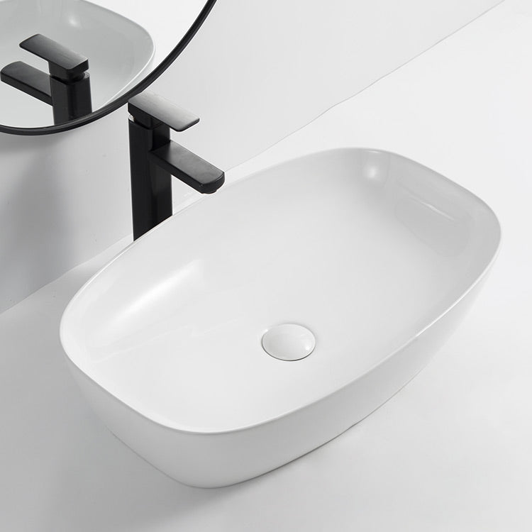 WG47 Gloss White Basin