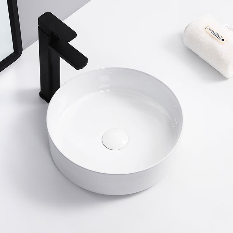 WG41 Gloss White Basin
