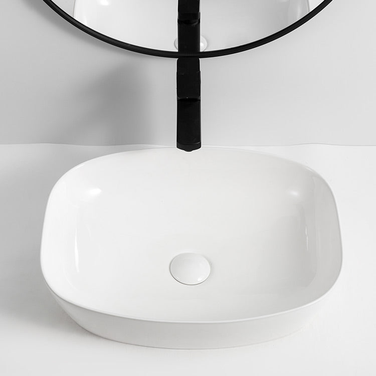 WG59 Gloss White Basin
