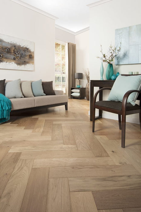 Grand Oak Herringbone_Natural_Oak