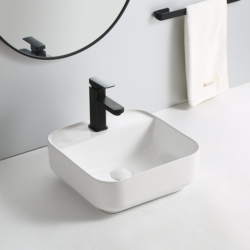 WG60 Gloss White Basin