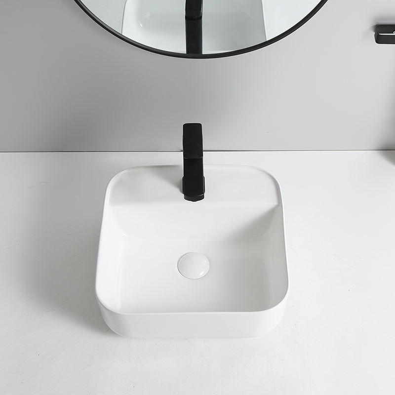 WG60 Gloss White Basin
